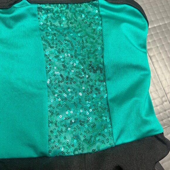 WEISSMAN SMALL CHILD GREEN AND BLACK DANCE COSTUME - Picture 5 of 5